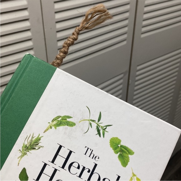 Set of 3 Handmade Bookmarks with Tassels - Picture 15 of 16